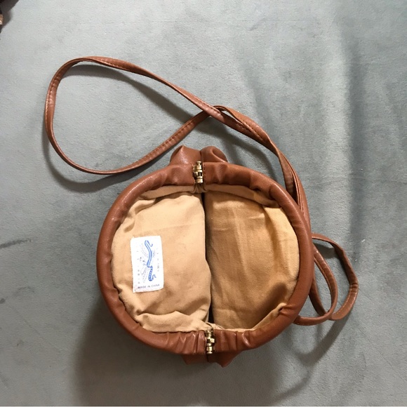 Vintage America PERRY ELLIS brown “shell” style crossbody leather bag - Picture 7 of 7